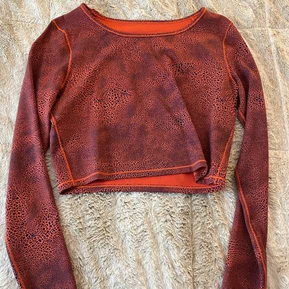 Lululemon Wunder Train Cropped Long Sleeve in Crackle Glaze Orange - Picture 3 of 4